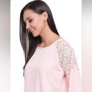 POROPHROSE WOMEN'S PINK LACE SHOULDER BACK BUTTON BLOUSE SIZE LARGE